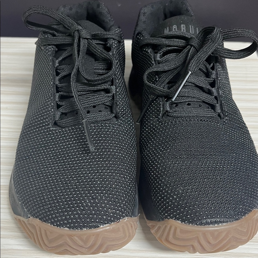 NOBULL Men's Black and Gum Athletic Shoes!! EUC 🖤 - Picture 3 of 9